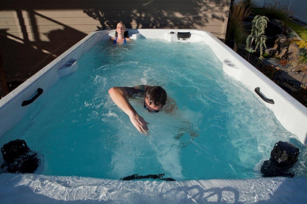 Man kan svømme mange velgjørende lengder i et Swimspa/ motstrømsbasseng.