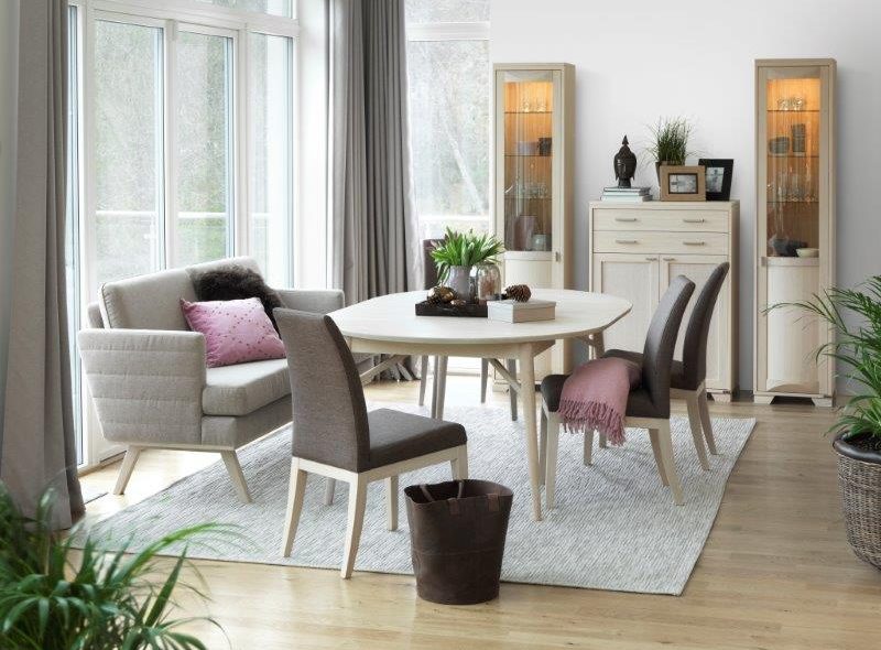 PÃ¥ tide med ny seng, spisestue eller sofa? boligmesse Spisestue med sofa